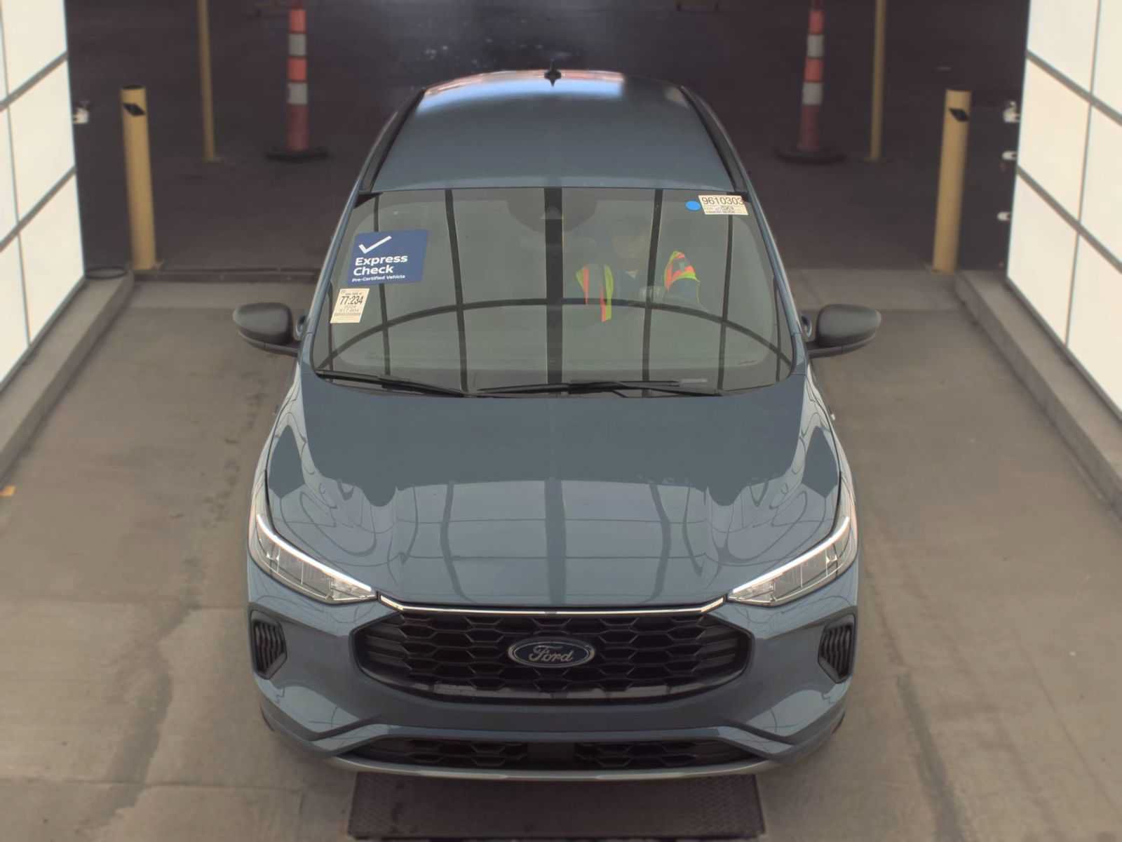 Used 2024 Ford Escape ST-Line w/ Tech Pack #1 AWD/4WD image 6