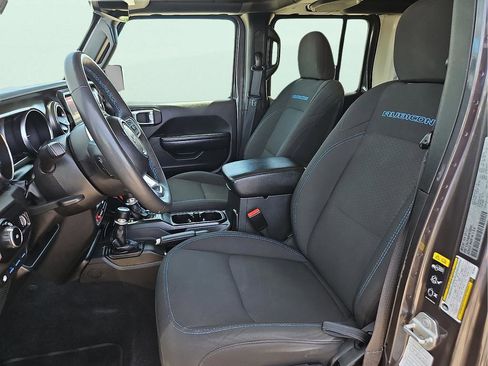 Used 2023 Jeep Wrangler Unlimited Rubicon 4xe w/ Cold Weather Group AWD/4WD image 11