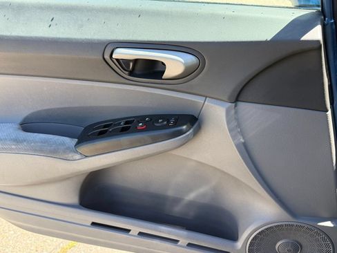 Used 2011 Honda Civic LX image 23