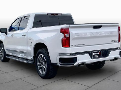 Used 2024 Chevrolet Silverado 1500 High Country w/ Z71 Off-Road Package AWD/4WD image 12