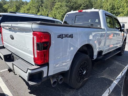 Used 2025 Ford F250 XLT w/ Black Appearance Package AWD/4WD image 19