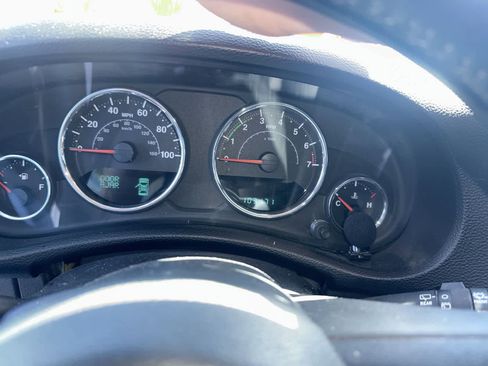 Used 2014 Jeep Wrangler Unlimited Sport w/ Quick Order Package 24S image 8