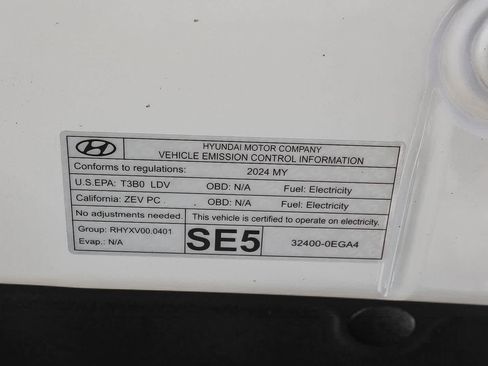 Certified 2024 Hyundai Kona SEL FWD image 35