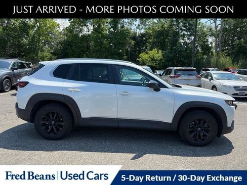 Used 2024 MAZDA CX-50 AWD 2.5 S w/ Premium Package image 9