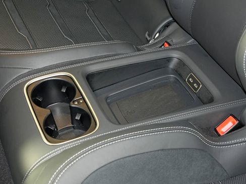 Certified 2024 Mercedes-Benz AMG GT 63 S image 36