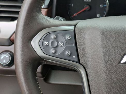 Used 2020 Chevrolet Tahoe Premier w/ Premier 6.2L Value Package image 19