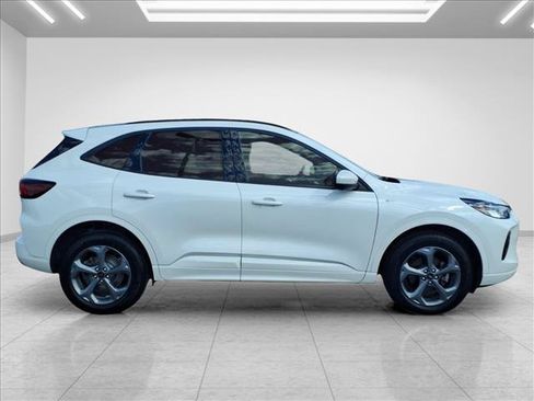 Used 2023 Ford Escape ST-Line Select w/ Tech Pack #2 AWD/4WD image 13