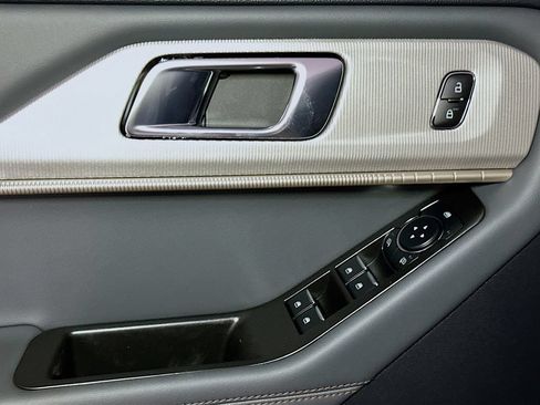 New 2026 Ford Explorer Active AWD/4WD image 14