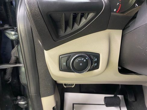 Used 2017 Ford Transit Connect XLT image 25