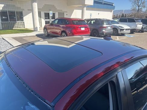 Used 2011 BMW 328i xDrive Sedan image 4