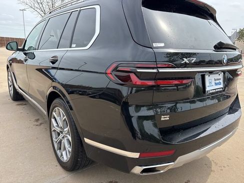 Used 2024 BMW X7 xDrive40i w/ Premium Package AWD/4WD image 4