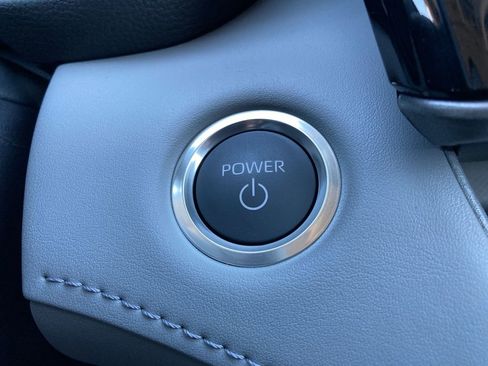 New 2026 Toyota Highlander Limited image 12