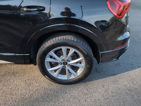 Used 2022 Audi Q3 2.0T Premium Plus image 11