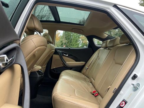 Used 2012 Hyundai Azera w/ Technology Pkg image 16