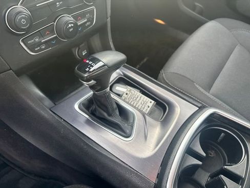 Used 2017 Dodge Charger SE image 22