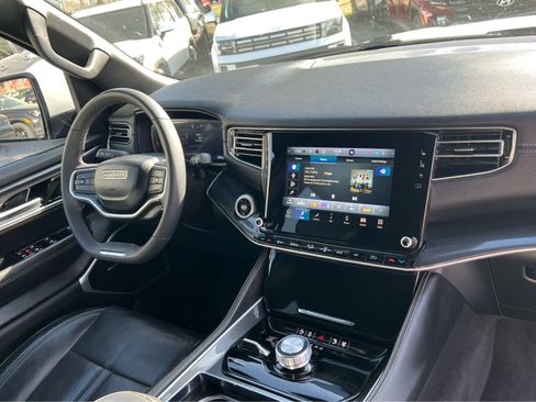 Used 2022 Jeep Wagoneer Series I image 20