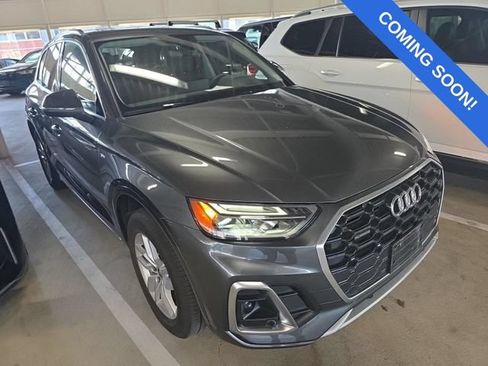 Used 2023 Audi Q5 2.0T Premium w/ Convenience Package AWD/4WD image 1