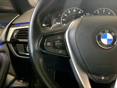 Used 2019 BMW 530i xDrive w/ Convenience Package image 23