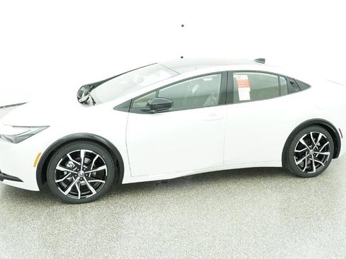 New 2026 Toyota Prius Plug-In Hybrid FWD image 23