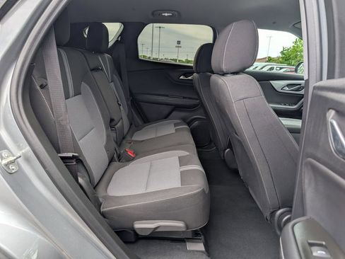 Used 2025 Chevrolet Blazer LT AWD/4WD image 18