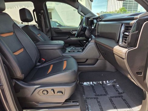 Certified 2024 GMC Sierra 2500 AT4 AWD/4WD image 15
