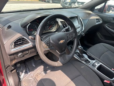 Used 2016 Chevrolet Cruze LT w/ RS Package image 10