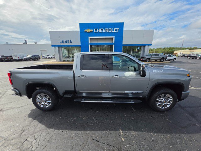 New 2026 Chevrolet Silverado 2500 High Country w/ High Country Premium Package AWD/4WD image 6