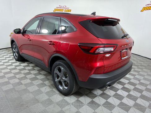 Used 2025 Ford Escape ST-Line Select AWD/4WD image 3