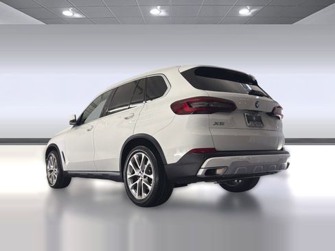 Certified 2023 BMW X5 sDrive40i w/ Parking Assistance Package image 3