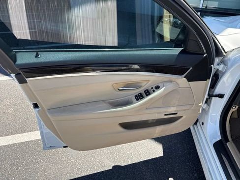Used 2011 BMW 535i xDrive Sedan AWD/4WD image 10