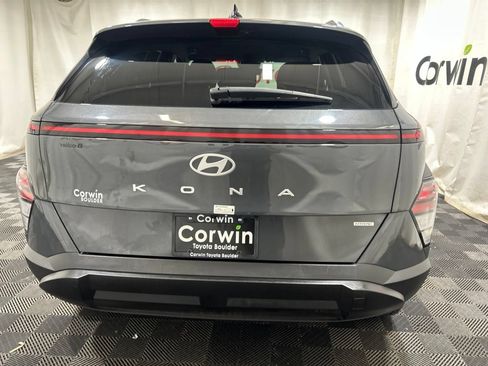 Used 2025 Hyundai Kona SEL AWD/4WD image 7