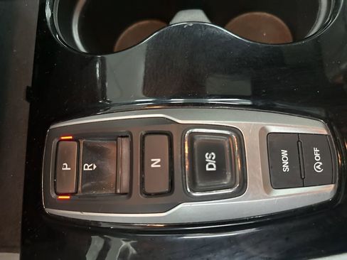 Used 2017 Honda Pilot Touring image 19