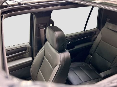 Used 2022 GMC Yukon Denali image 23