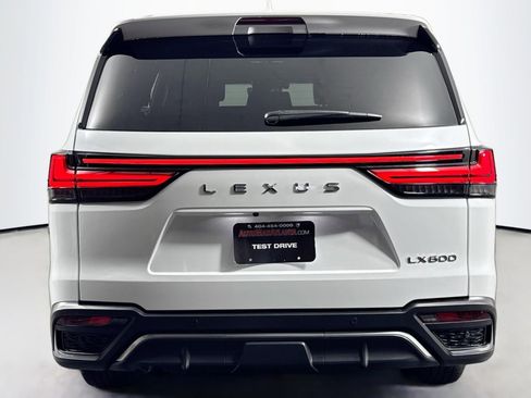Used 2023 Lexus LX 600 F Sport image 8