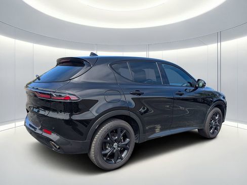 Used 2024 Dodge Hornet R/T w/ R/T Blacktop Package image 4