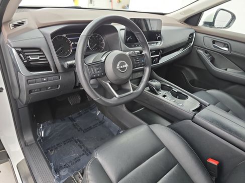 Certified 2023 Nissan Rogue SL w/ SL Premium Package image 16