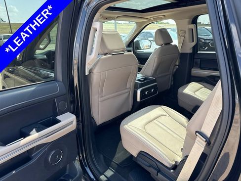 Used 2024 Ford Expedition Limited AWD/4WD image 7