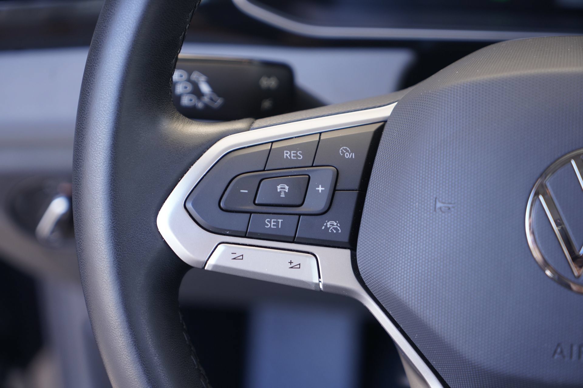 Certified 2026 Volkswagen Jetta SE FWD image 12