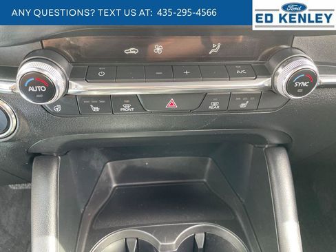 Used 2023 MAZDA MAZDA3 2.5 Turbo Sedan w/Premium Plus AWD/4WD image 13