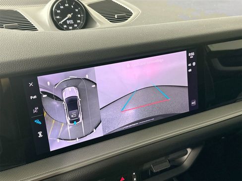 Certified 2025 Porsche Cayenne Coupe image 28