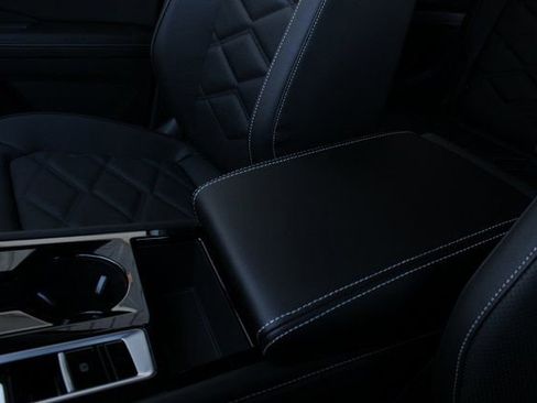 New 2026 Volkswagen Atlas SE image 18