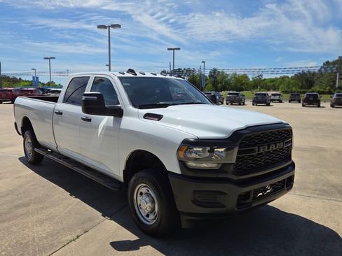 Used 2024 RAM 2500 Tradesman w/ Protection Group AWD/4WD image 8