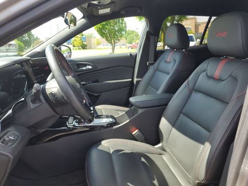 Certified 2025 Chevrolet Trax RS w/ Driver Confidence Package FWD image 17