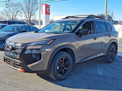 New 2026 Nissan Rogue Rock Creek image 2