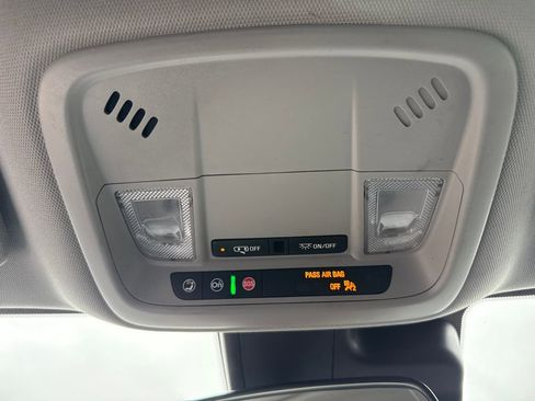 Used 2024 Chevrolet Malibu LT image 45