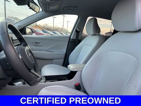 Certified 2025 Hyundai Kona SEL image 28
