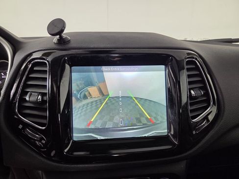 Certified 2019 Jeep Compass Limited image 16