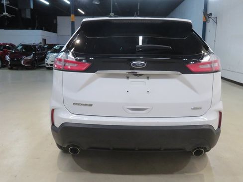 Used 2019 Ford Edge SE image 8