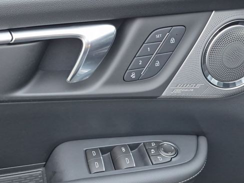 New 2026 Buick Enclave Avenir w/ Super Cruise Package FWD image 24