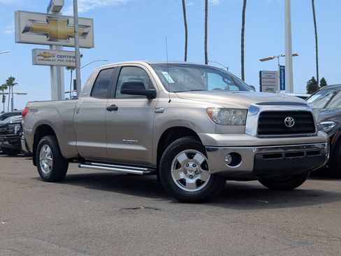 Used 2008 Toyota Tundra SR5 w/ TRD Off-Road Pkg RWD image 2